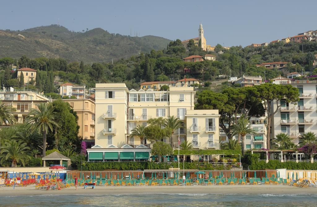 Hotel Beau Sejour Αλάσιο Εξωτερικό φωτογραφία